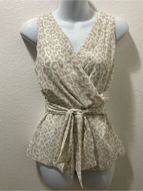 Express Beige/Cream women’s Y2K 2000s Leopard-Print Sleeveless Wrap Top